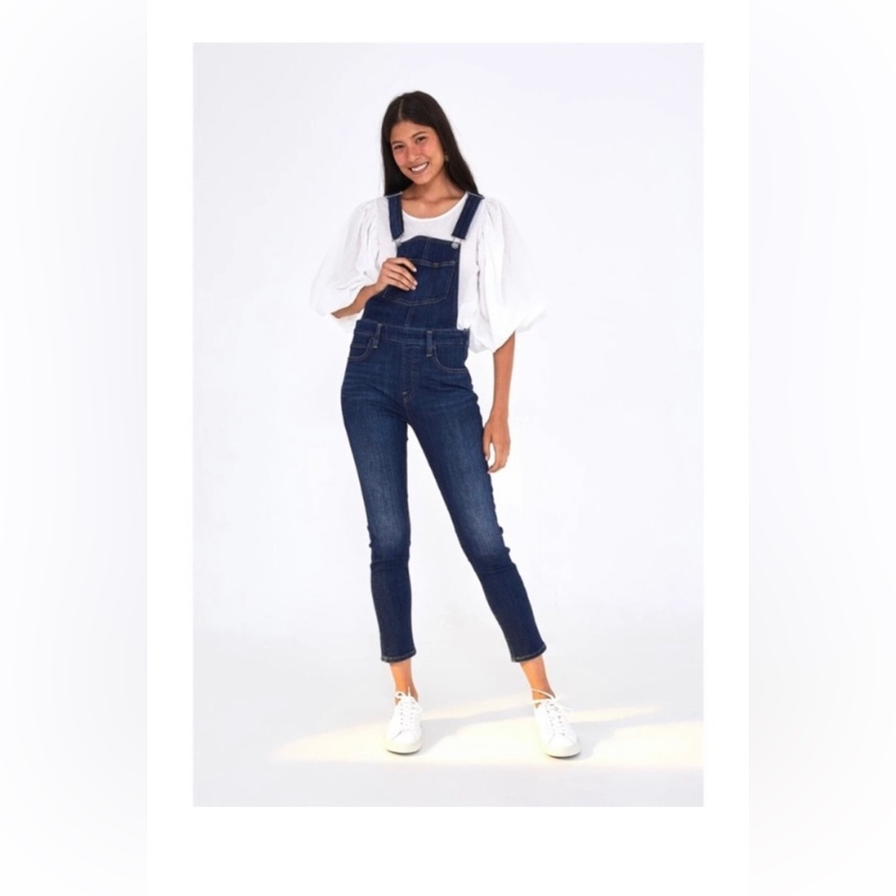 Levi’s Skinny Leg Overalls - Size 28